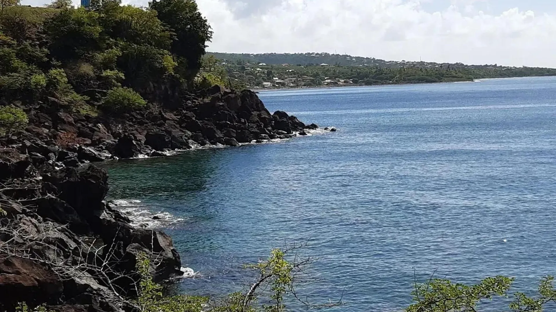 Charmant Bungalow A Bouillante Avec Vue Sur La Mer