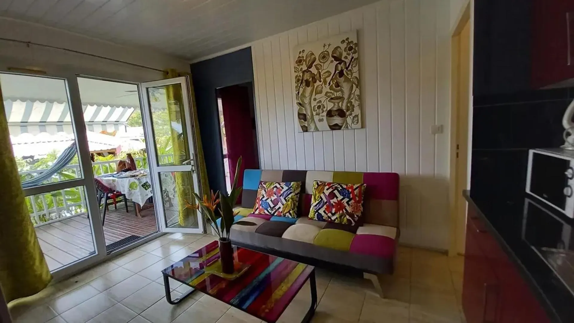 Bungalow de 2 chambres a Bouillante a 100 m de la plage avec vue sur la mer jardin amenage et wifi